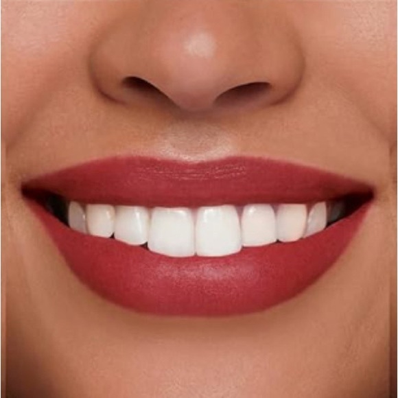 Clarins Velvet Lip Perfector 03 - Picture 3 of 3